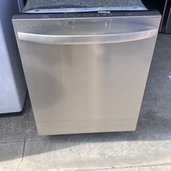 Stainless Steel Touchscreen Dishwasher 