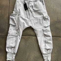 Men’s cargo jogger pants just a few sizes left store pick up