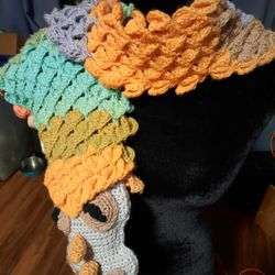 Dragon scale shawl