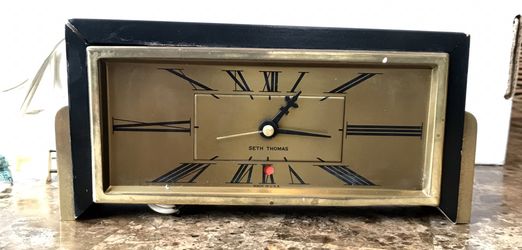 Vintage Seth Thomas Clock Baxter 4-E Black/Gold. READ