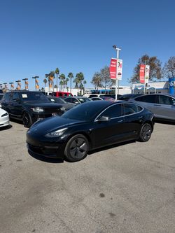 2019 Tesla Model 3 Mid Range