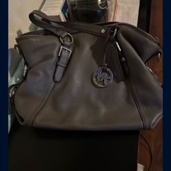 Micheal Kors Purse