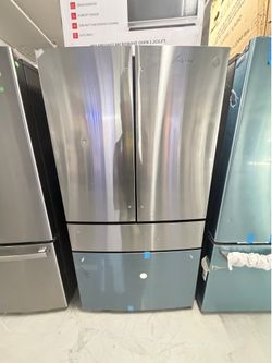 GE Stainless Steel French Door Refrigerator with Ice Maker and Water Dispenser