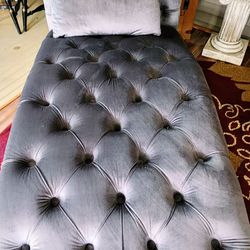 CHAISE Lounge, BEAUTIFUL TUFTED IN GREY VELVETY  FABRIC