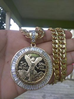 14K Gold filled Cuban link chain with Versace Centenario for Sale in Houston,  TX - OfferUp