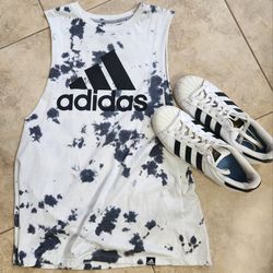 Womens Adidas Large Shirt With Matching Sneakers Size 8.5
