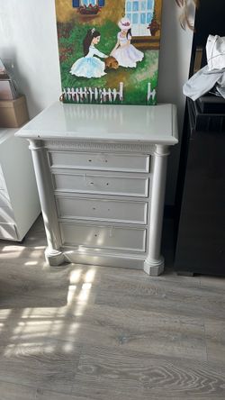Bed side table