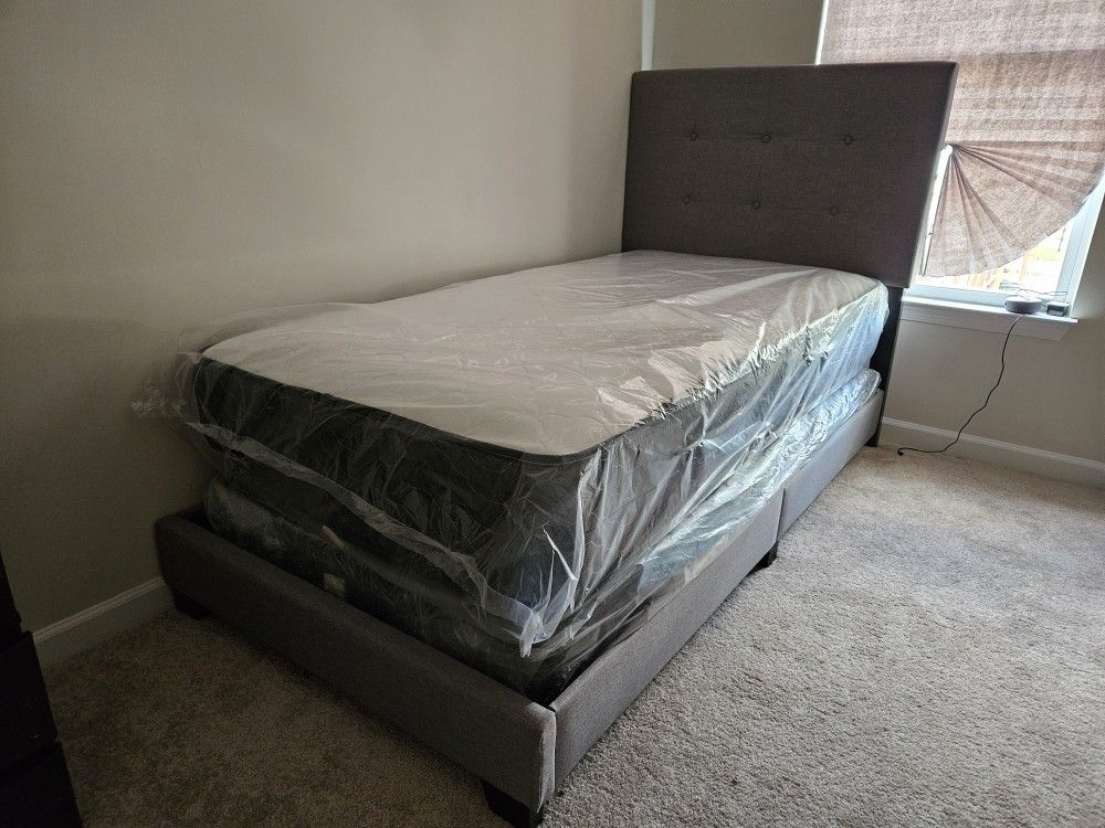 Twin Bed With Mattress And Box Spring New