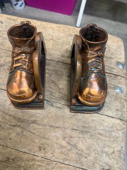 1960s English Traditional Bronze & Copper Baby Shoes Bookends Nursery Décor Pair - 120$ for both 🇺🇸 Vintage
