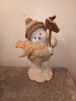 3/$10 🌟 Adorable Winter Holiday Snowman Decoration Statue Figure With Cardinal