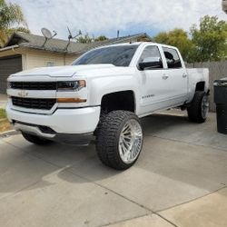 24x14 Cali Rims