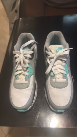 Airmax Nikes turquoise white leather 6.5 Y