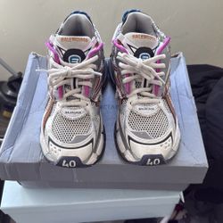 Balenciaga runner multi color 