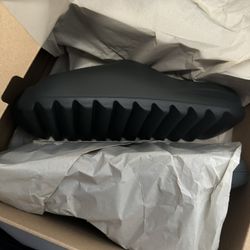 Yeezy Slide 12