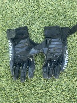 nxtrnd black football gloves xl