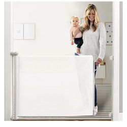 Several Retractable Gates New In Box  