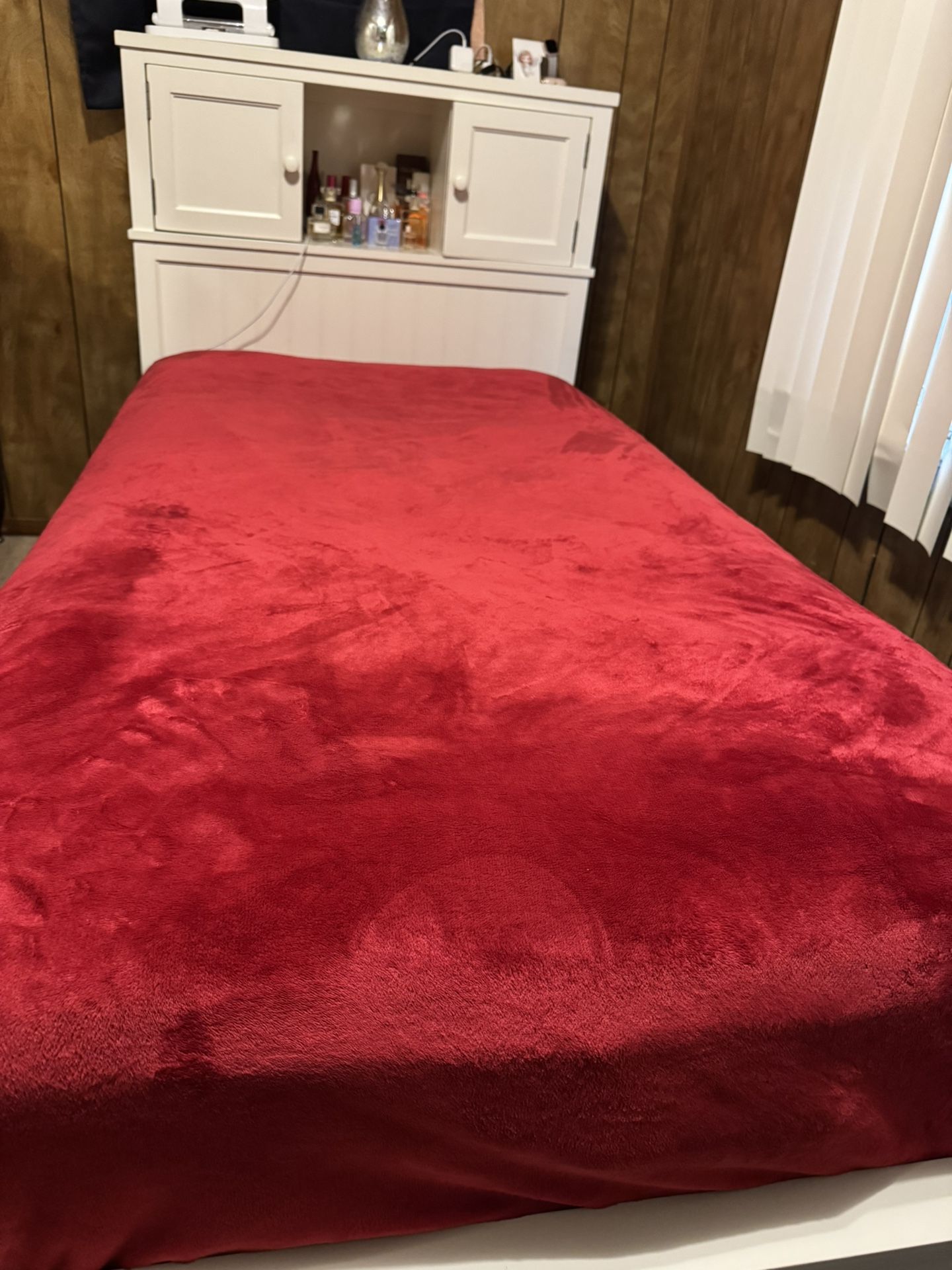 Pottery Barn Twin Bed