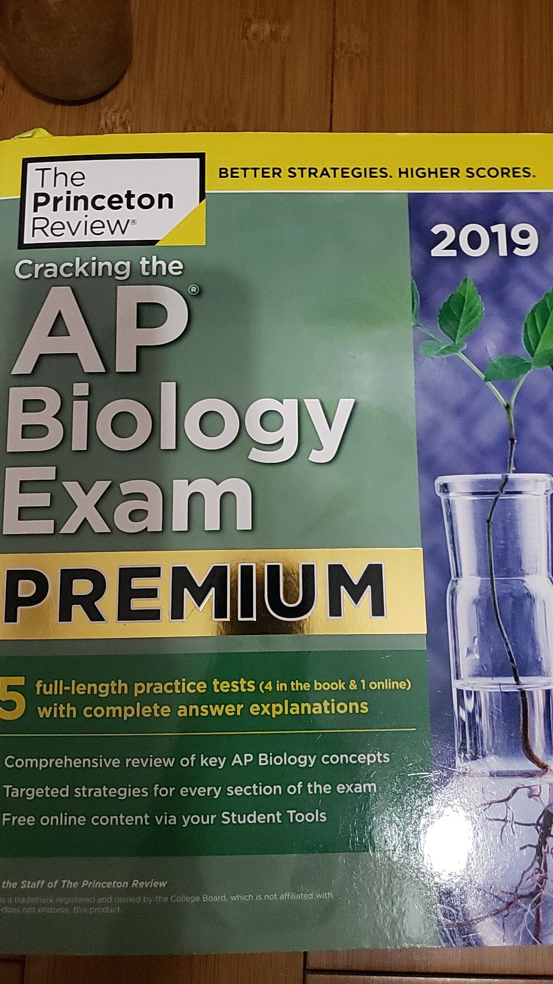 Cracking the AP Biology Exam Premium 2019 Edition