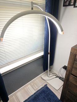 Lash Table & Lamp