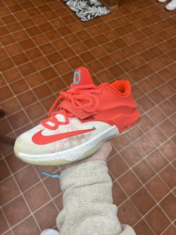 KD VII “Egg Nog” Size 7