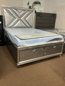 Queen size Bed