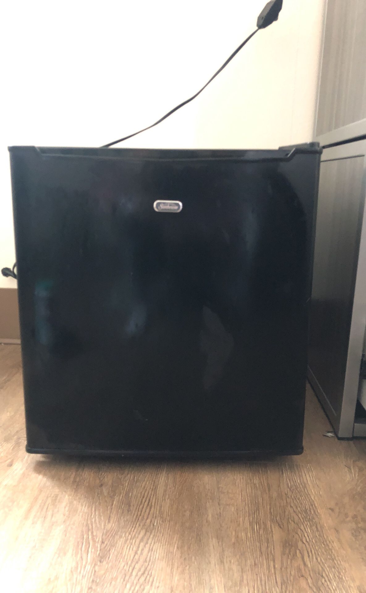 Sunbeam 1.7 cu ft Mini Refrigerator Black
