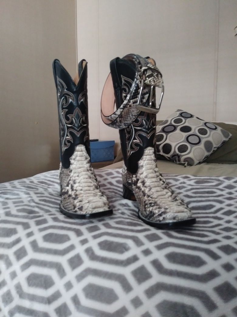 Bota y cinto