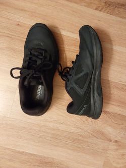 Reebok size 8