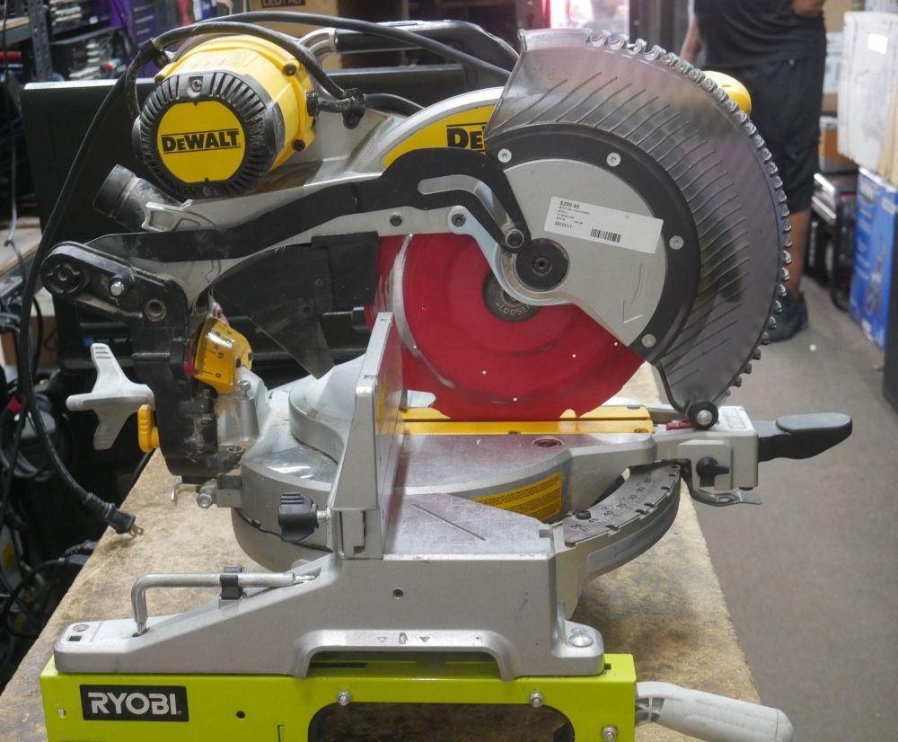 Dewalt 12" miter saw DWS716 with Ryobi Stand pre owned 883431-1 