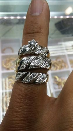 14k gold diamond weding ring 3 10.2 grams total