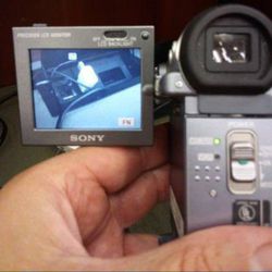 Sony DCR-IP5 Camcorder MicroMV Digital Handycam N0 Deliever ..READ AD