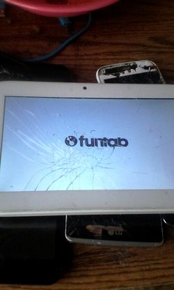 I Will pay a reasonable amount of money for any cracked, broken Smartphone/Android, tablet or laptop screen must be at least part viewable