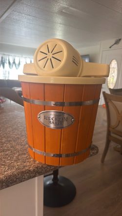 Old Fashioned Ice Cream Maker
