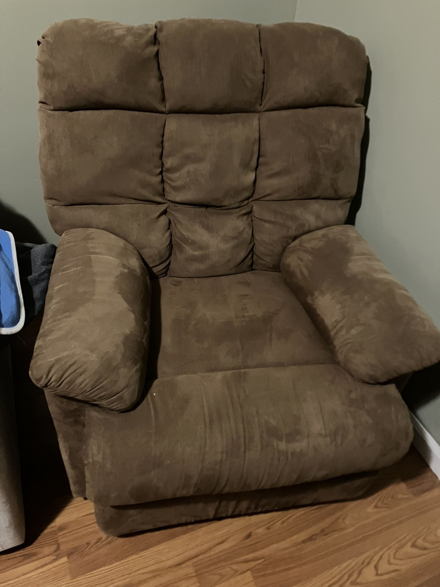 Recliner. 