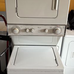 Whirlpool 24” Heavy Duty Washer & Gas Dryer Combo