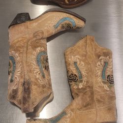 More NEW Women Corral Cowboy Boots Cowgirl for Only $120 a pair!!! ALL SIZE 