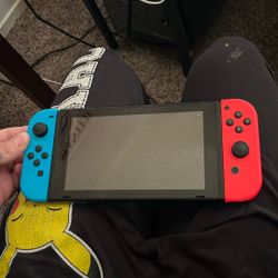 Nintendo Switch 