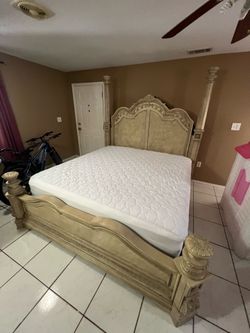 King size bed
