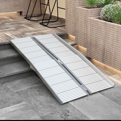 НОМСОМ 5' Foldable Handicap Ramp