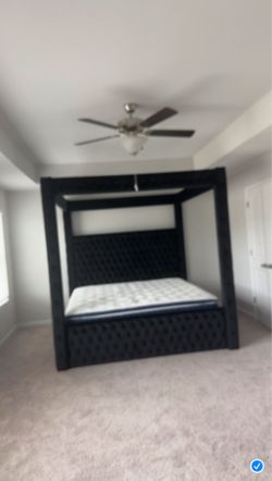 King bed canopy