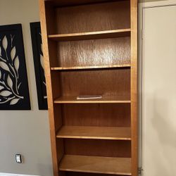 Jerome’s Maple Wood Book Case