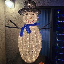 Lighted Christmas Snowman Decor