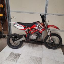 Apollo 125cc Dirt Bike