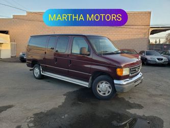 2006 Ford 12 Passenger Van