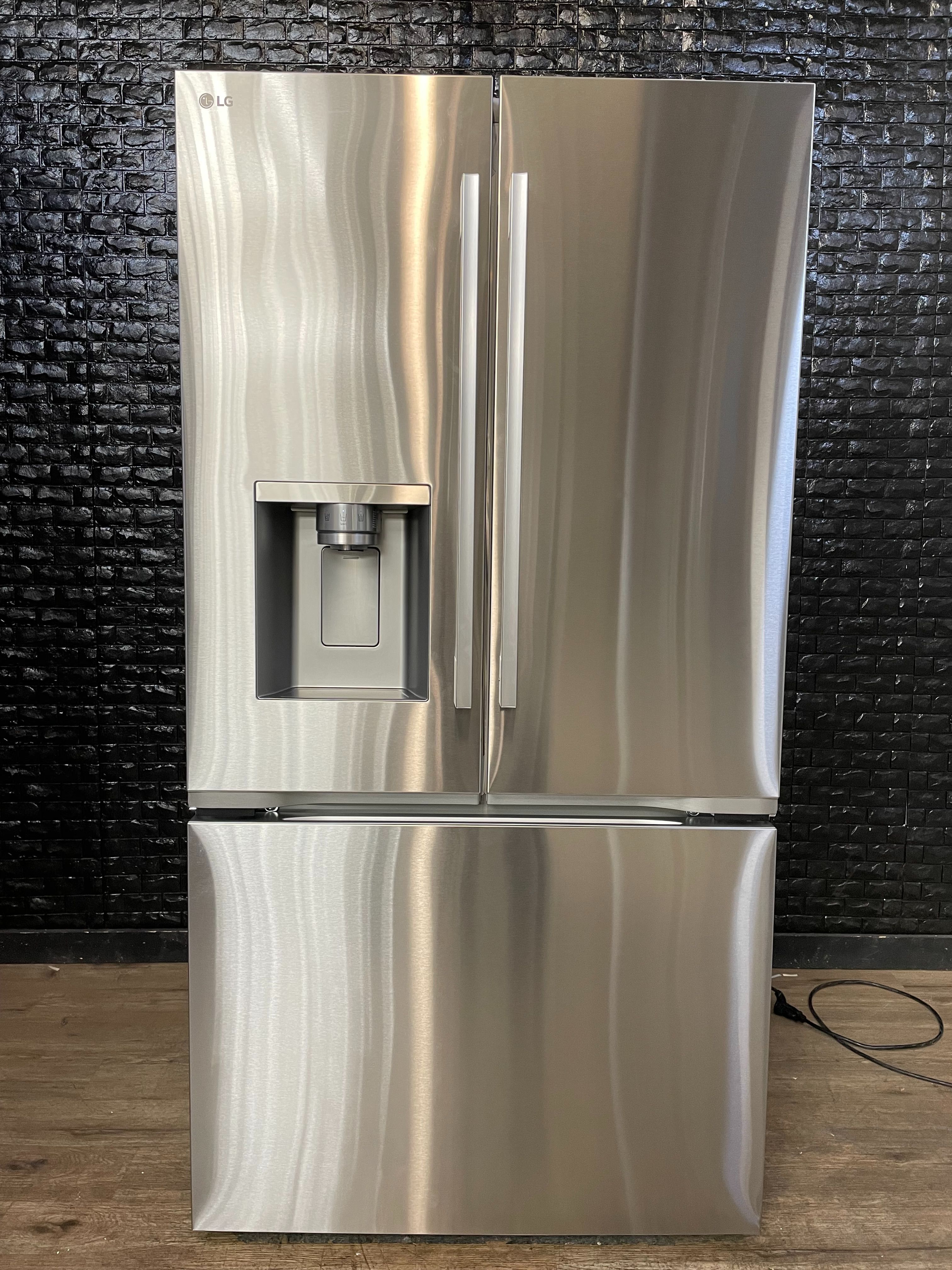 LG FRENCH DOOR REFRIGERATOR w/CRAFT ICE w/WARRANTY! R2445A