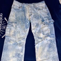 Bleached Levi Jean Cargo Size 30