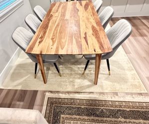 Dining Table with 6 chairs