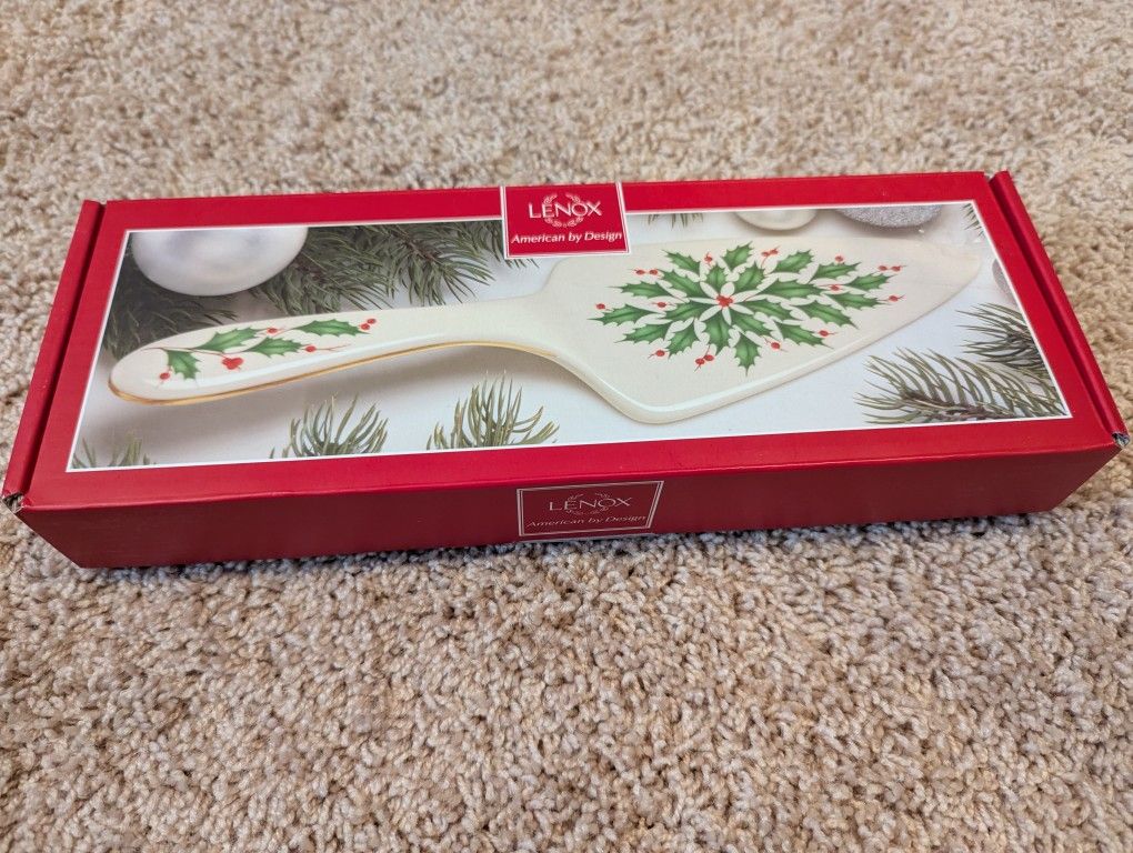 NEW Lenox Pie Server