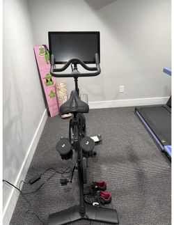 2021 Peloton Bike 3rd Gen Works Well 201-500 - Louisville, KY