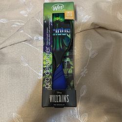 Villains Wet Brush Pro